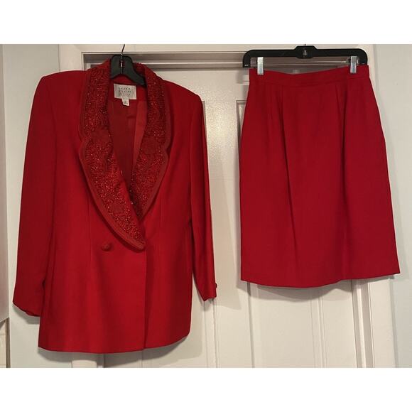 VTG VALERIE STEVENS Petite 8 Womens Red 2 Pc Skirt Suit Lined Embellished Formal - Picture 1 of 16